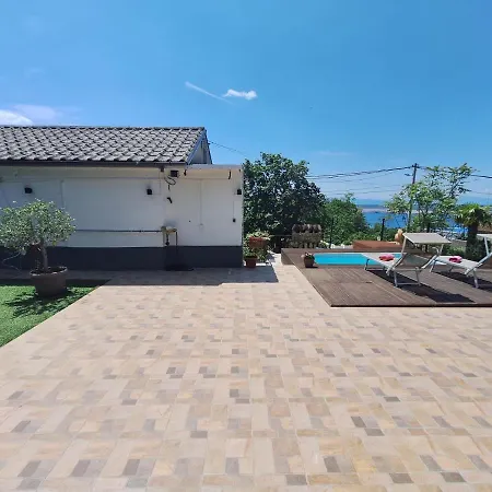 Nera Apartment